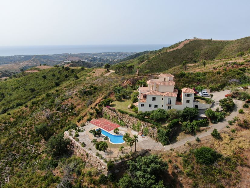 Finca in Estepona