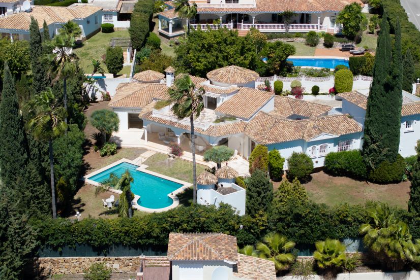 Villa en El Paraiso, Estepona