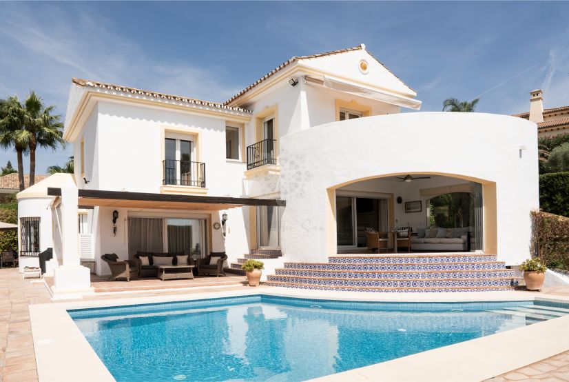 Villa en Altos del Paraiso, Benahavis