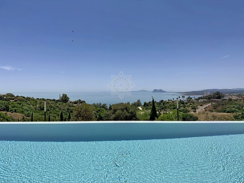 Apartment in Sunrise Height, Manilva