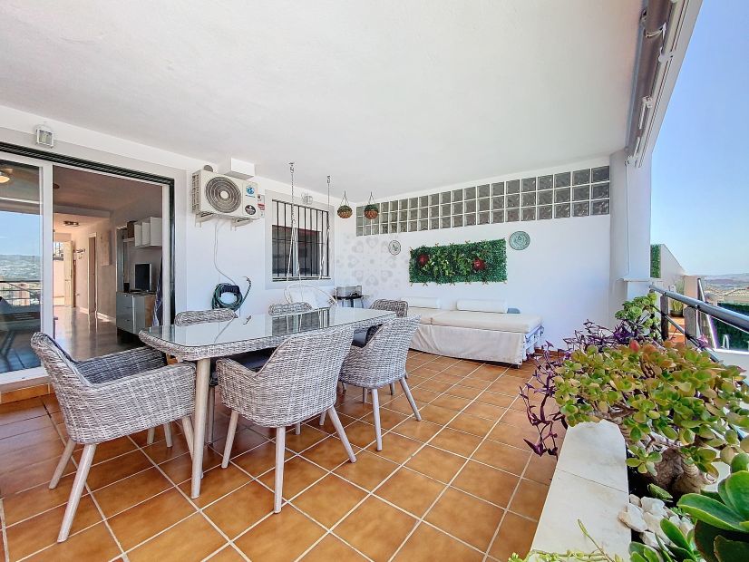 Apartment in Doña Julia, Casares