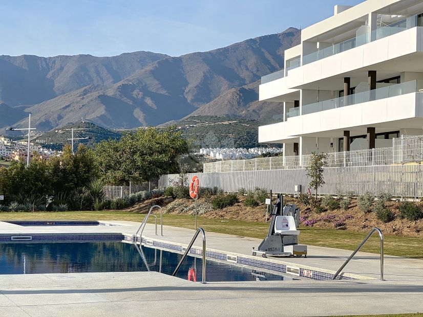 Ático en Azahar de Estepona, Estepona