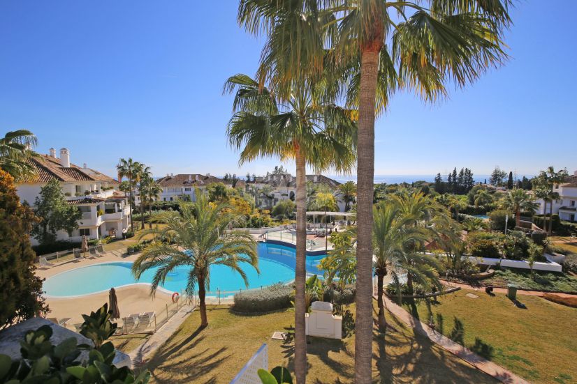 Penthouse in Monte Paraiso, Marbella