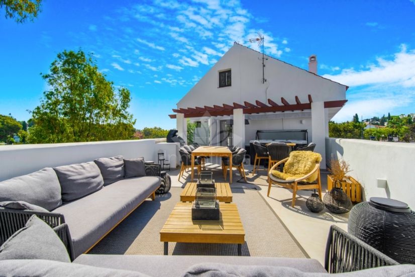 Duplex Penthouse in Nueva Andalucia, Marbella