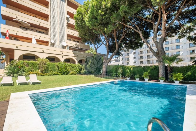 Apartment in Nueva Andalucia, Marbella