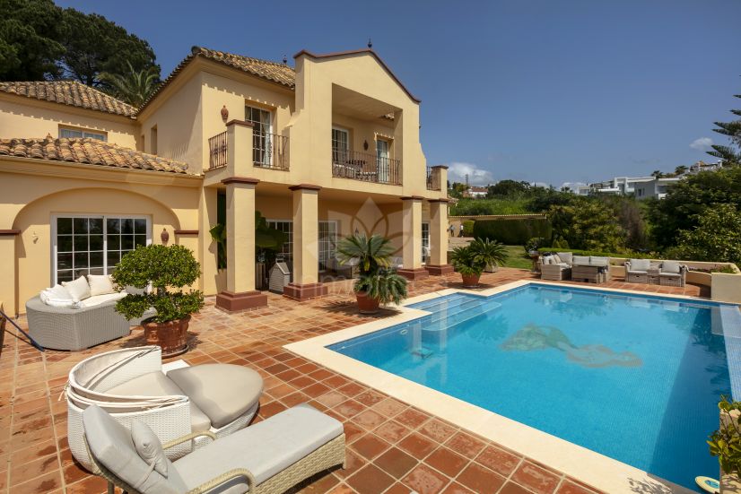 Villa en El Paraiso, Estepona