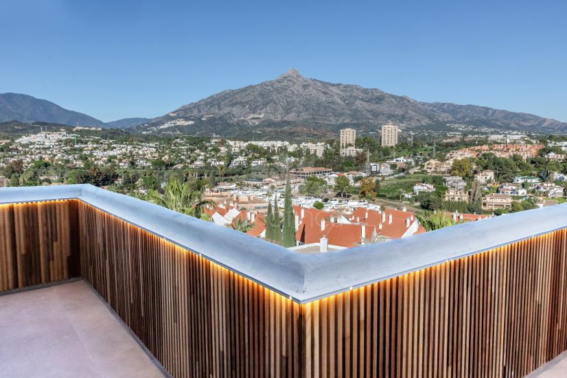 Penthouse in Jardines de Andalucia, Marbella