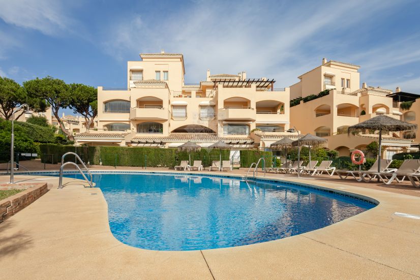 Apartamento Planta Baja en Hacienda Elviria, Marbella