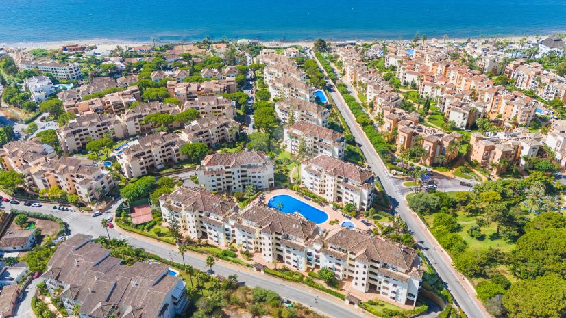 Apartment in Elviria Playa, Marbella