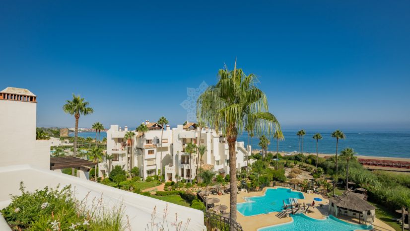 Penthouse w Bahía del Velerín, Estepona