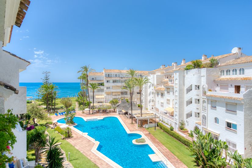 Atico Duplex en Playa Real, Marbella