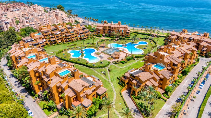 Apartamento en Los Granados del Mar, Estepona