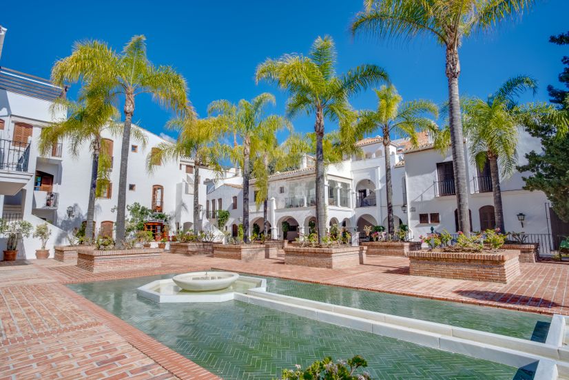 Ground Floor Apartment in Señorio de Marbella, Marbella