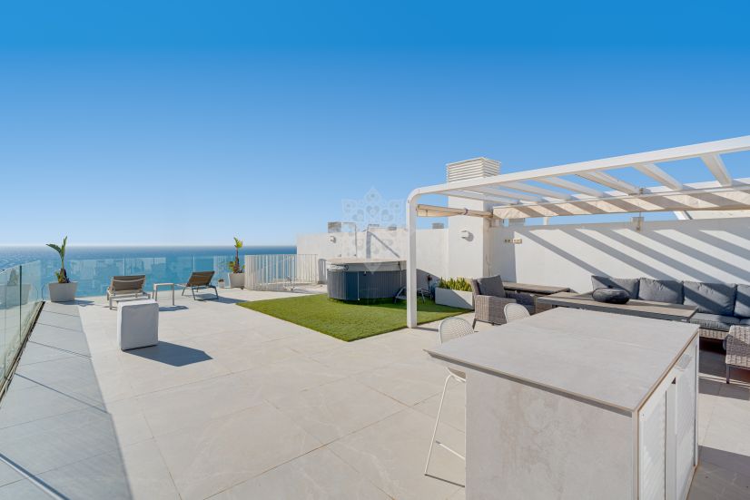 Duplex Penthouse in El Higueron, Fuengirola