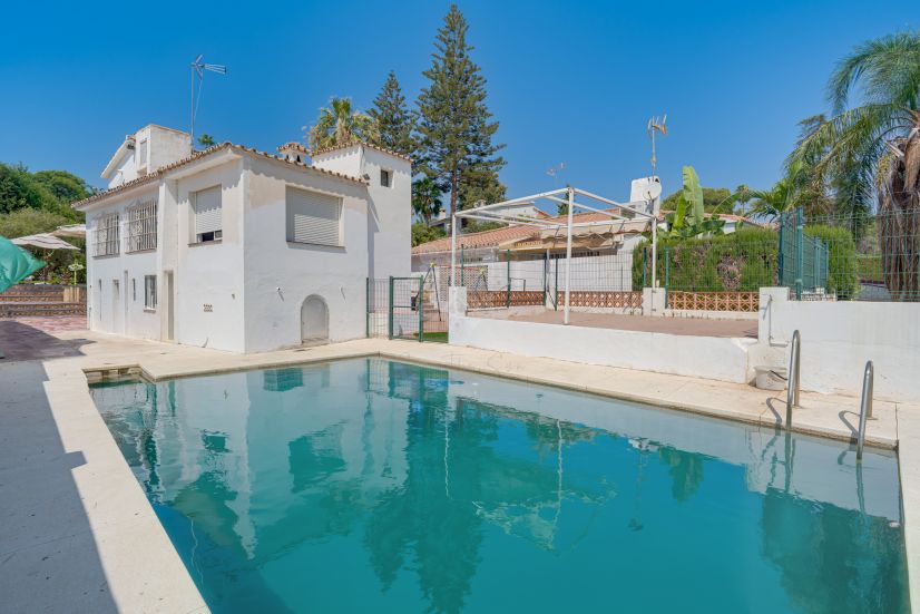Villa in Nueva Andalucia, Marbella