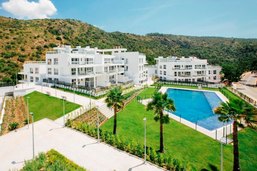 Ground Floor Apartment in Benahavis Centro, Benahavis