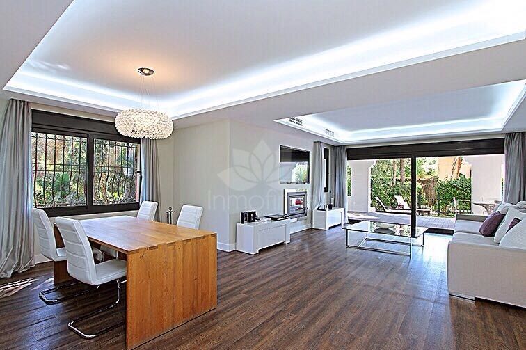 Apartment in Benamara, Estepona