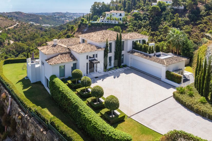 Villa in El Madroñal, Benahavis