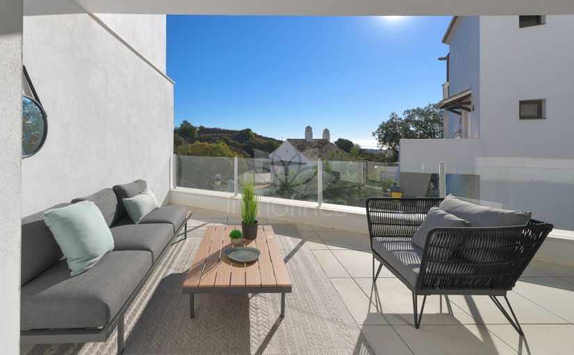 Atico Duplex en Los Altos de los Monteros, Marbella