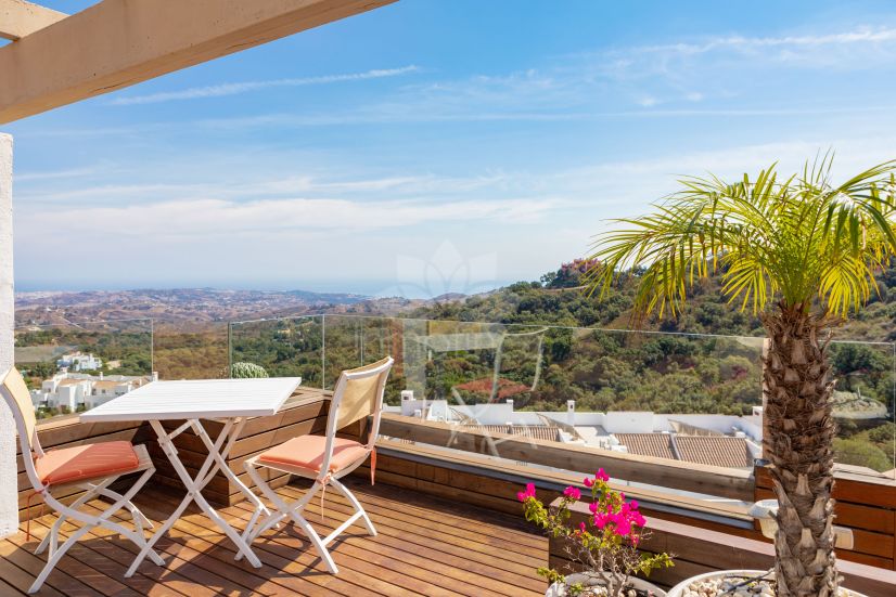 Penthouse in La Mairena, Marbella