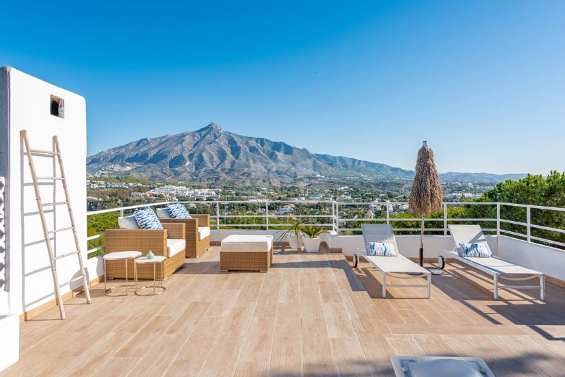 Duplex Penthouse in Nueva Andalucia, Marbella