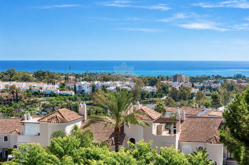 Penthouse in El Paraiso, Estepona