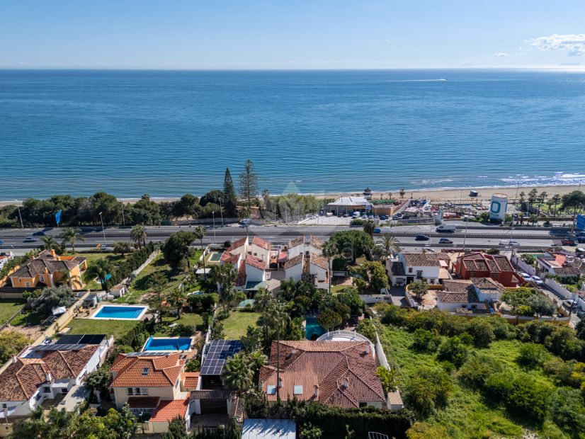 Villa in El Real Panorama, Marbella