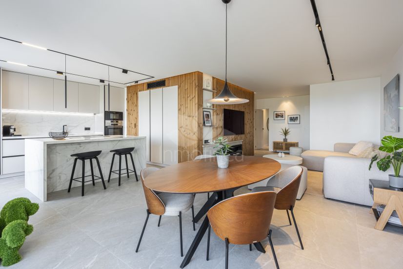 Duplex Penthouse in Altos de La Quinta, Benahavis