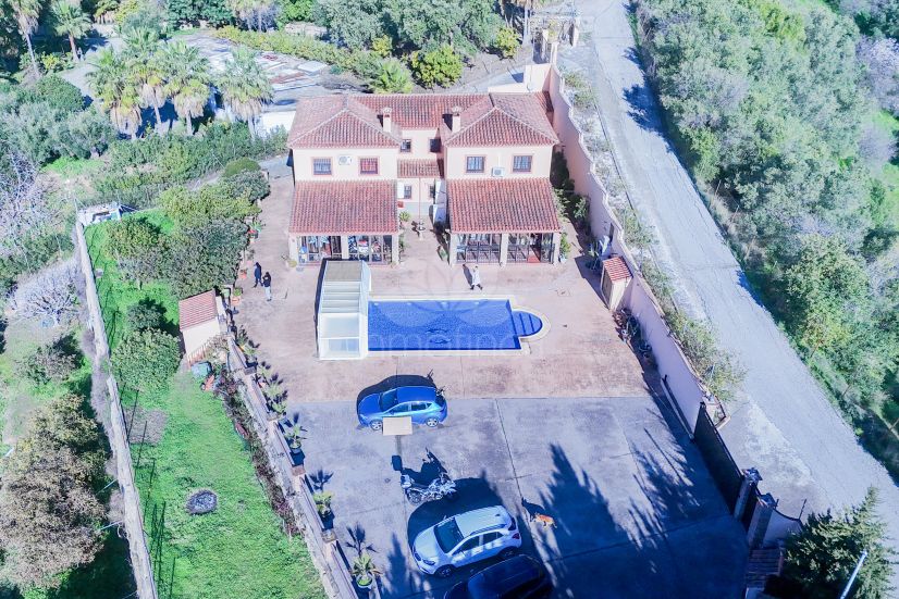 Villa en Altos de Estepona, Estepona