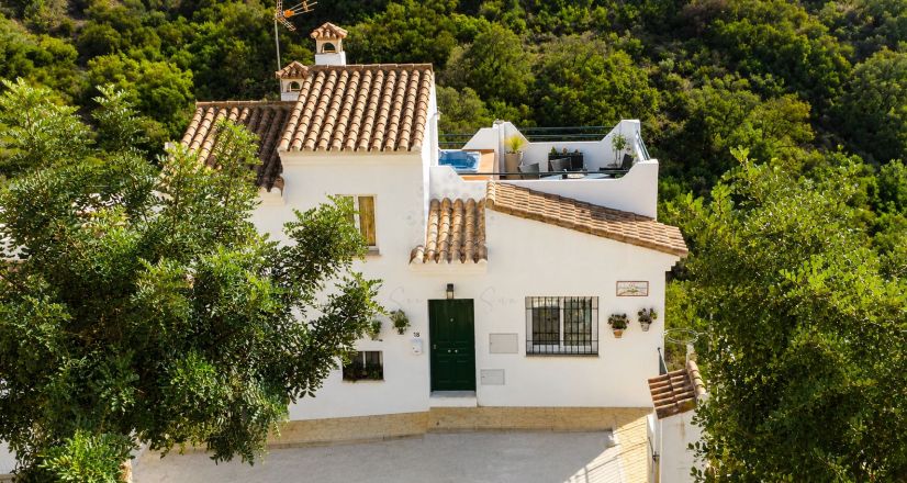 Pareado en Casares Pueblo, Casares