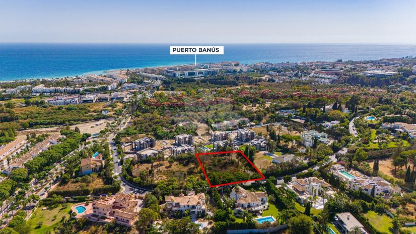 Plot in Atalaya de Rio Verde, Marbella