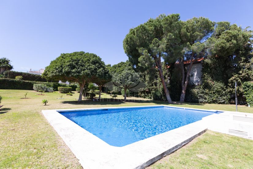 Ground Floor Apartment in Nueva Andalucia, Marbella