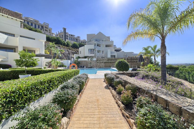 Atico Duplex en Los Flamingos Golf, Benahavis