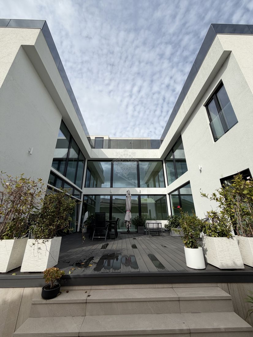 Villa in Benalmadena Costa, Benalmadena