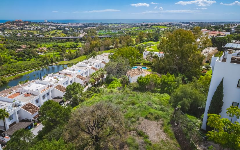 Plot in El Herrojo, Benahavis