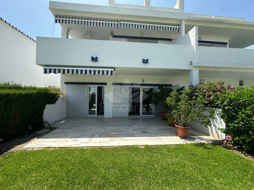 Apartamento Planta Baja en Nueva Andalucia, Marbella