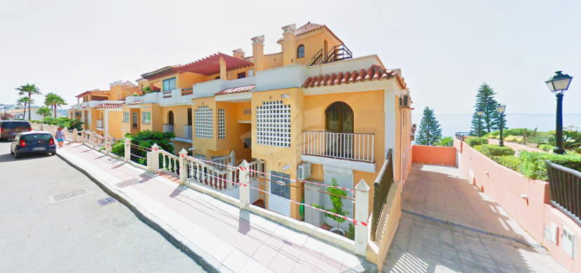 Duplex in Arena Beach, Estepona
