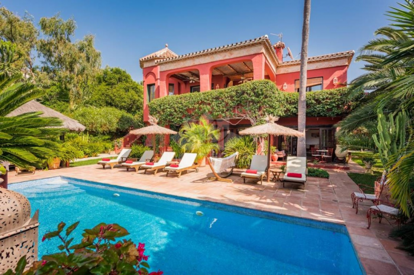 Villa en El Rosario, Marbella