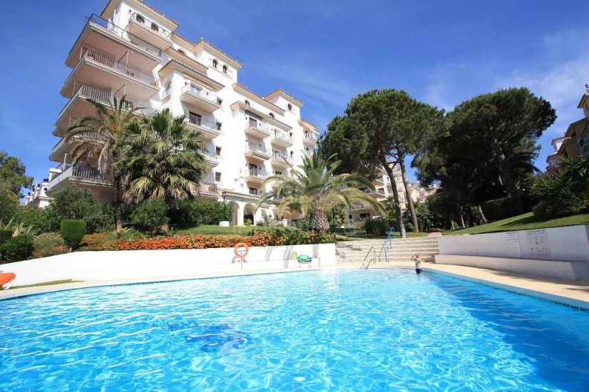 Apartamento Planta Baja en Andalucia del Mar, Marbella