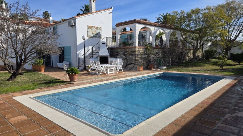 Villa in Puerto Romano, Estepona