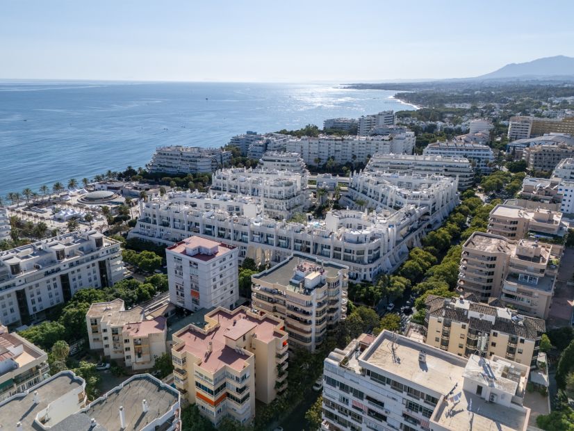 Penthouse in Playa de la Fontanilla, Marbella