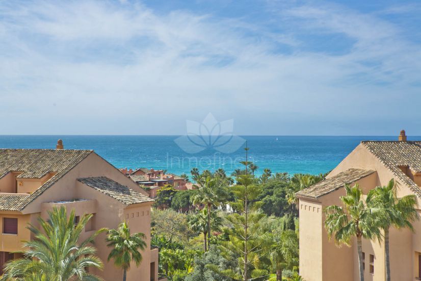 Atico Duplex en Bahia de Marbella, Marbella