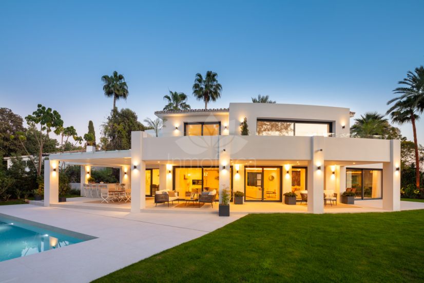 Villa in Las Brisas, Marbella
