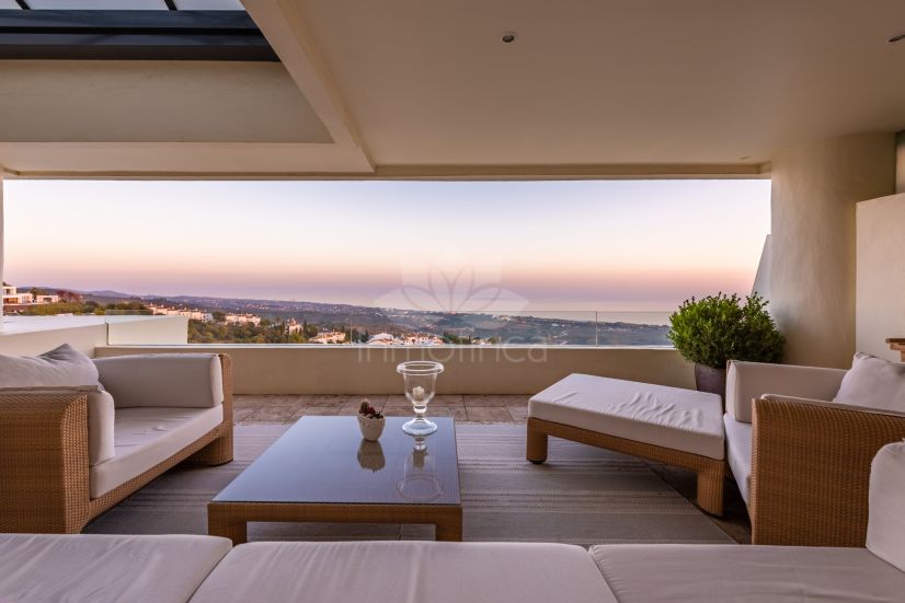 Duplex Penthouse in Los Monteros Hill Club, Marbella