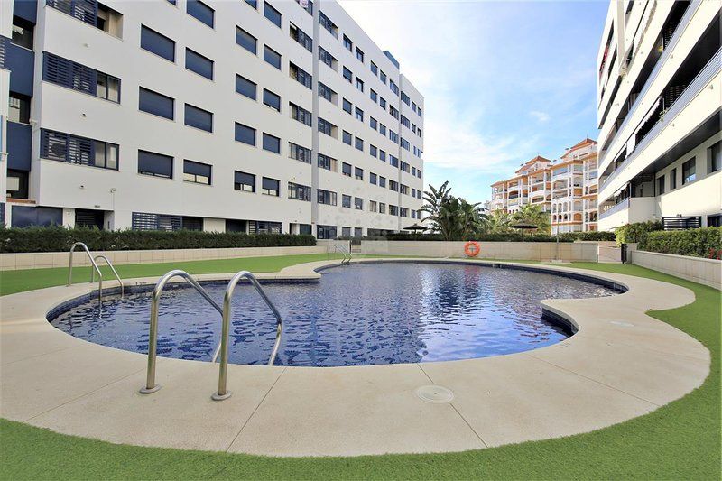 Penthouse w Estepona Puerto, Estepona