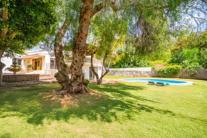 Villa en El Rosario, Marbella