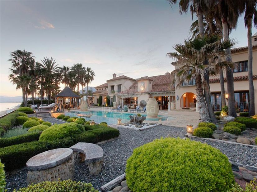 Villa en Los Monteros Playa, Marbella