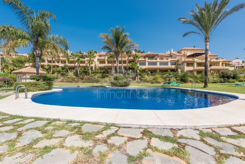 Apartment in Cumbres del Rodeo, Marbella