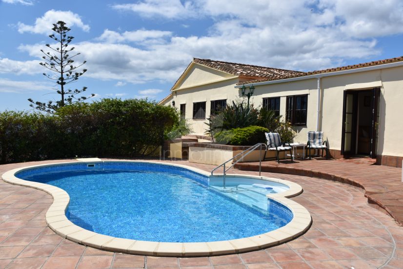 Villa in Torreguadiaro, Sotogrande