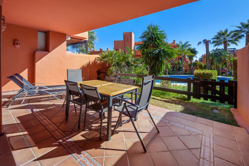 Apartament na parterze w Buenas Noches, Estepona